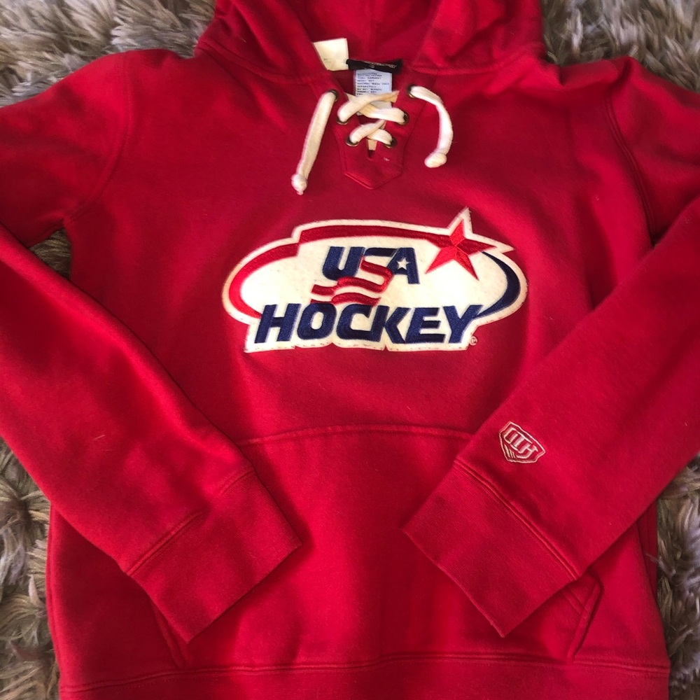 USA Hockey women’s hoodie